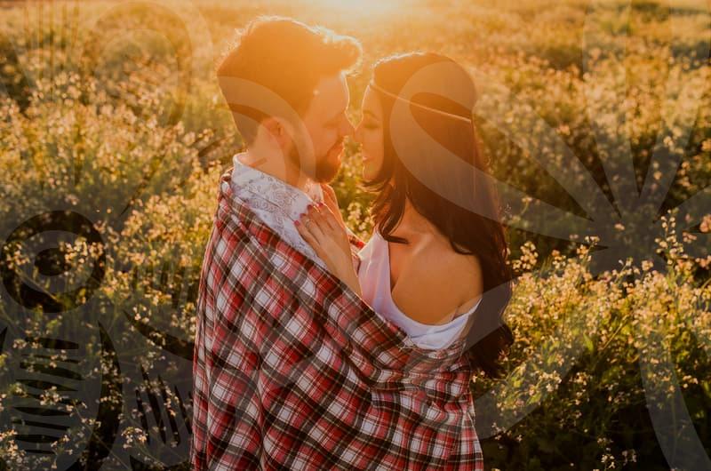 만혼의 증가 원인과 중년 만남의 전략을 알아보는 길